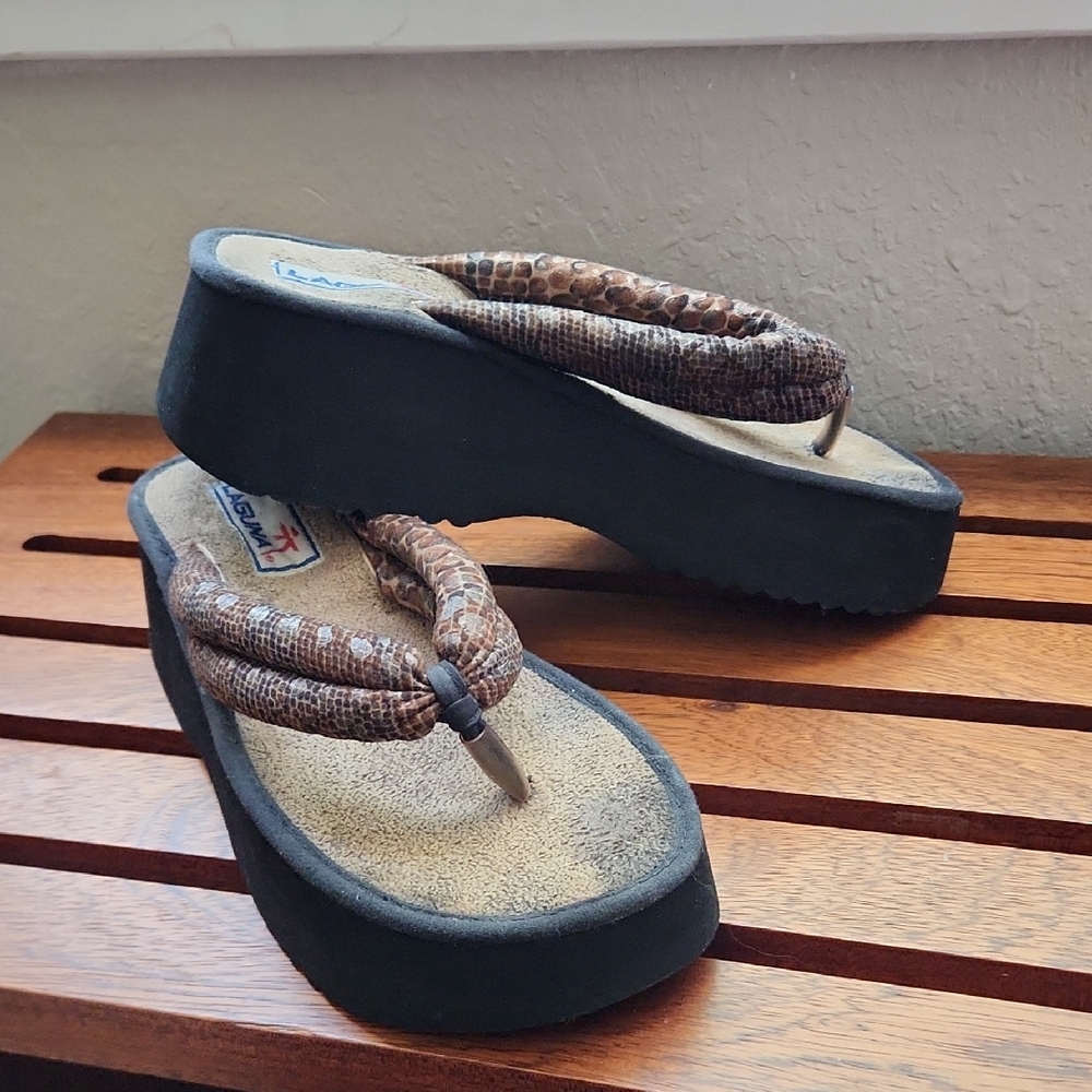 Vintage Y2k Platform Thong Flip Flops